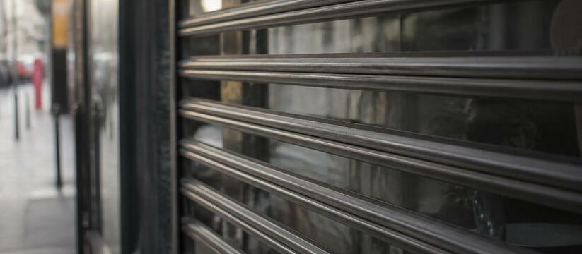 Продавщице из Кургана грозит до шести лет колонии за торговлю немаркированными вейпами Предпринимательнице из Кургана грозит до шести ...