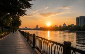 В Кургане продолжат создание набережной в микро...