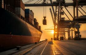 Доля АТР во внешней торговле РФ достигла 48,6%